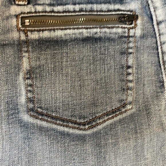 Converse One Star Denim Mini Skirt with Frayed Hem - Picture 2 of 6